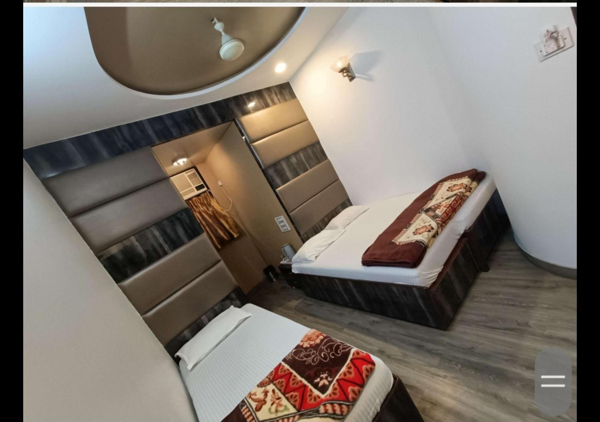 Hotel Broadway Colaba Мумбаи Экстерьер фото